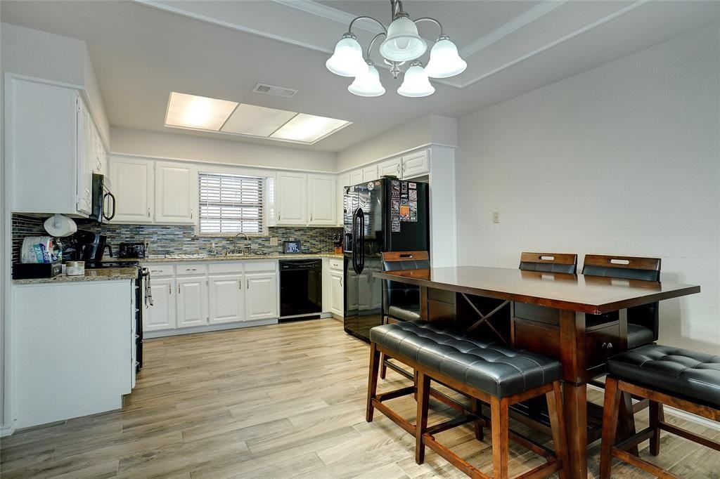 2622 Briarwood Dr - Photo 7 of 28