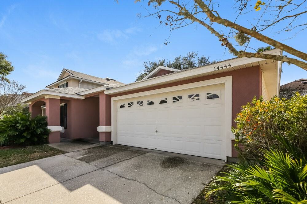 14444 Woodfield Cir N - Photo 3 of 16