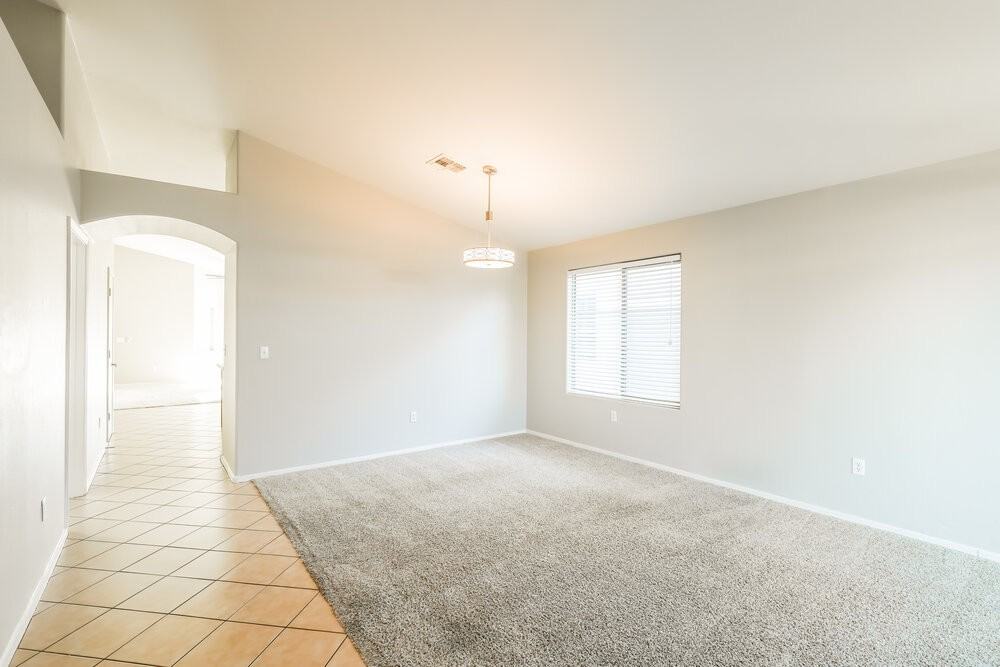 6737 W Greenland Ct - Photo 3 of 16