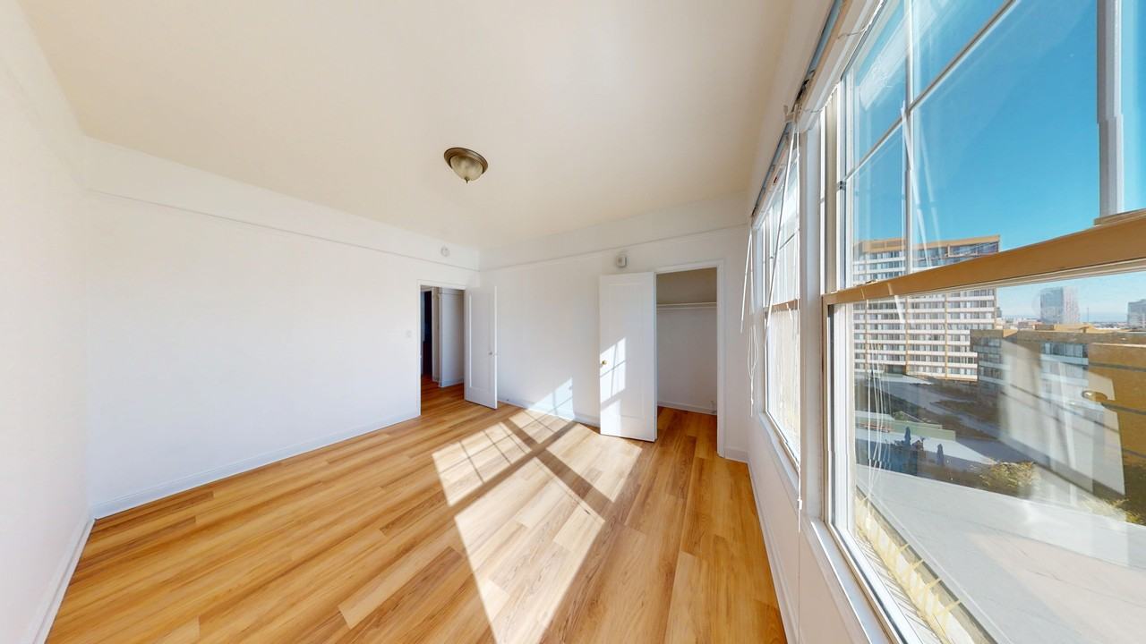 1395 Golden Gate Avenue - Photo 3 of 35