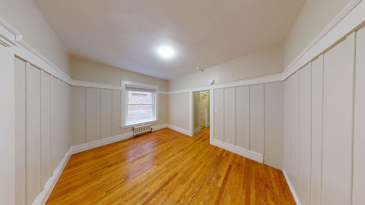 1050 Post Street - Photo 2 of 4