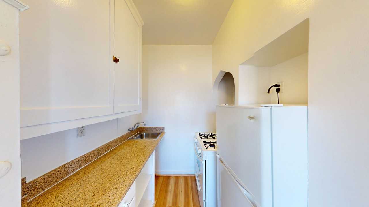 1520 Gough Street - Photo 2 of 16