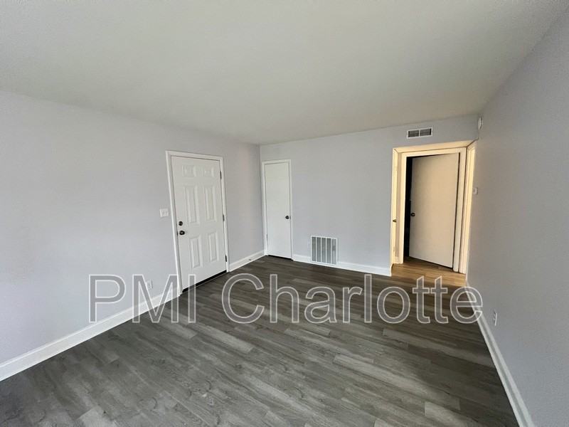 831 Mcalway Rd - Photo 3 of 13