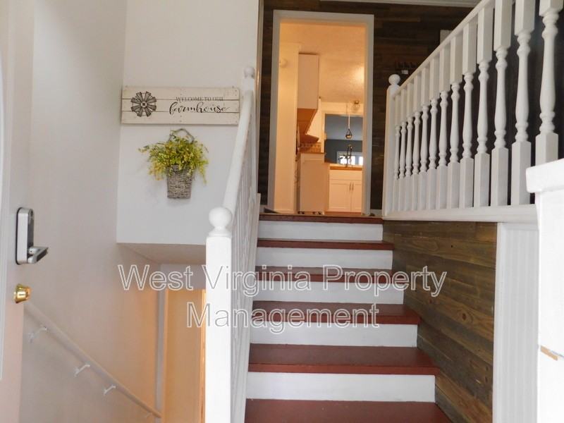 213 Appalachian Heights Road - Photo 6 of 32