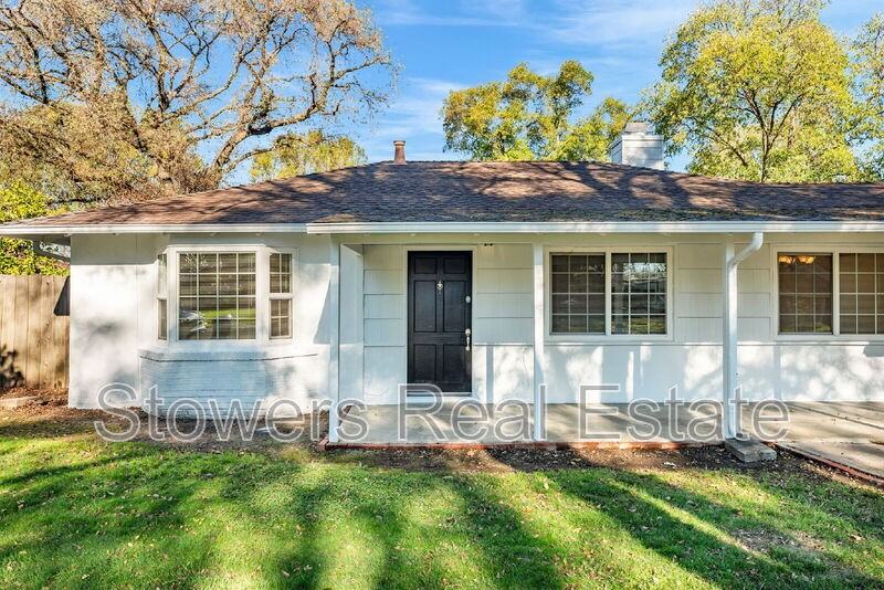 1718 Mary Dr - Photo 2 of 22