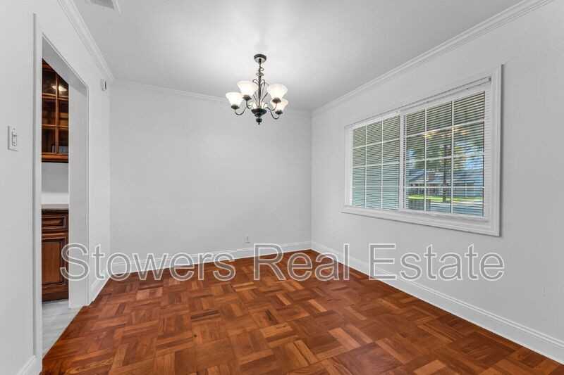 1718 Mary Dr - Photo 4 of 22