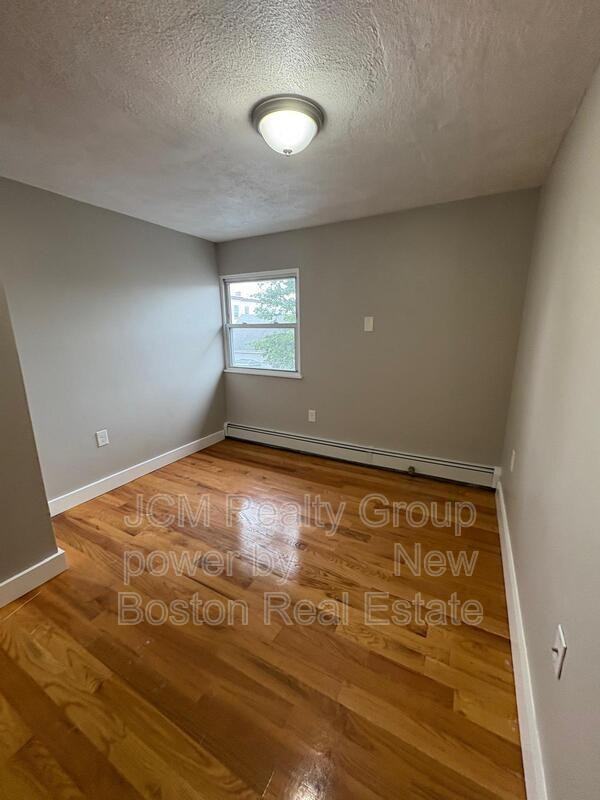 108 Franklin St - Photo 6 of 27