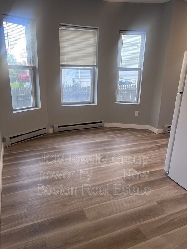 56 Johnson St - Photo 7 of 20