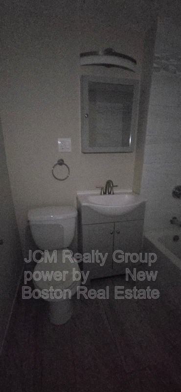 86 Main St - Photo 4 of 16