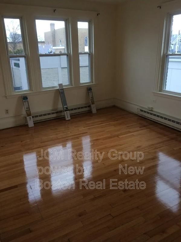 203 Lewis St #2UNIT16 - Photo 4 of 7