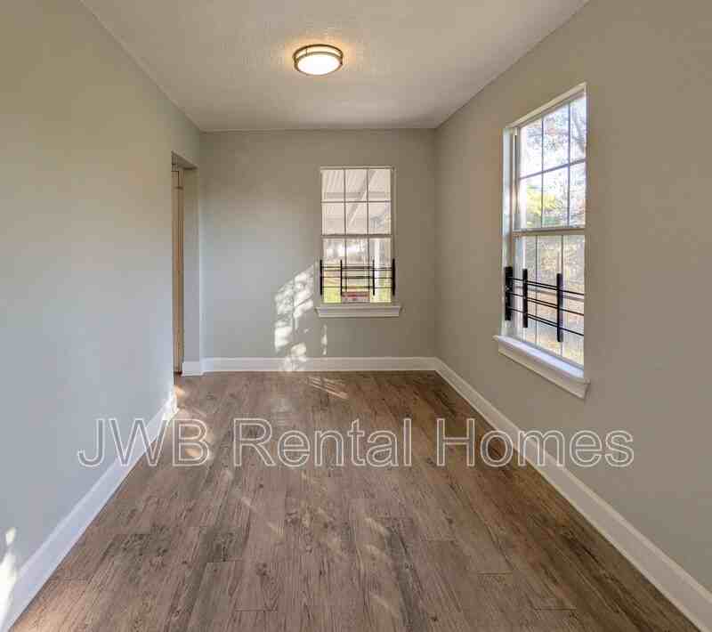 3037 Imperial St - Photo 7 of 15