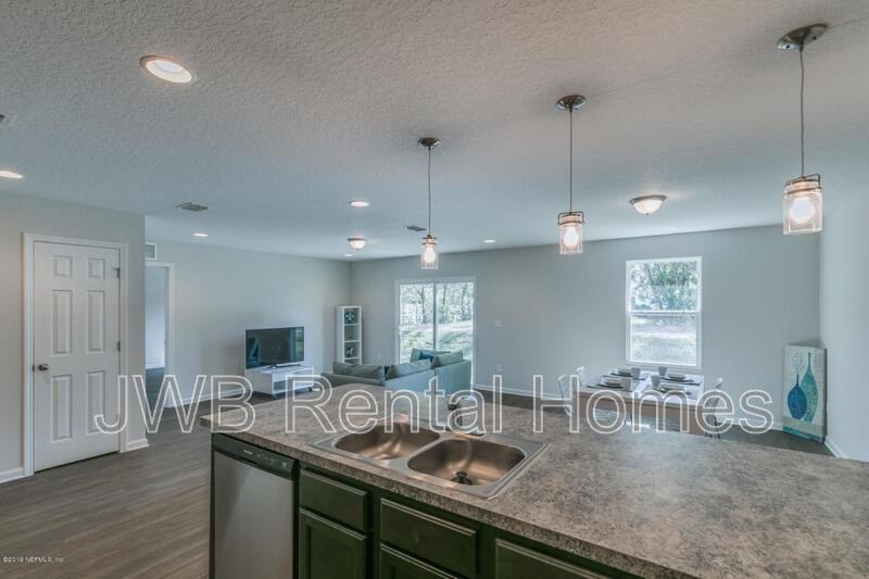 1708 Parkwood St - Photo 6 of 24