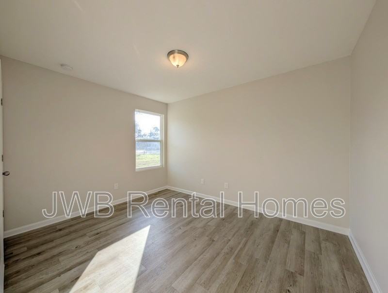 3259 Lenox Ave - Photo 6 of 16