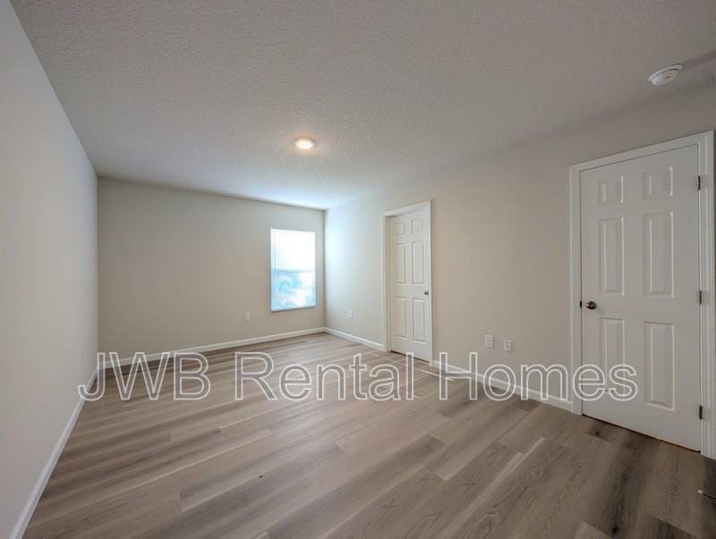 9212 8th Ave - Photo 7 of 18