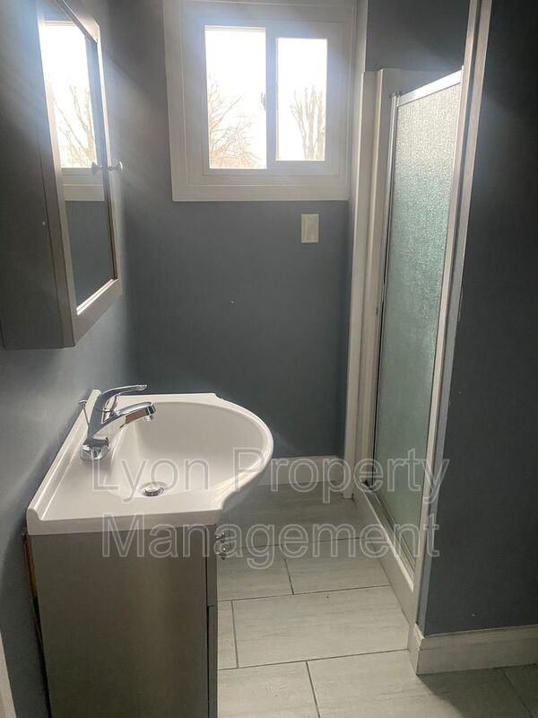 415 Weeden St #2 - Photo 5 of 14