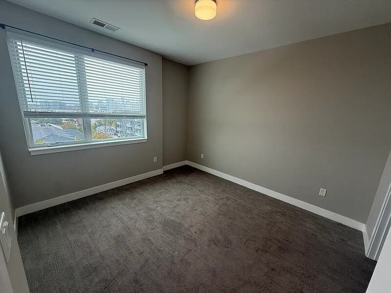 2729 W 28th Ave - Photo 7 of 18