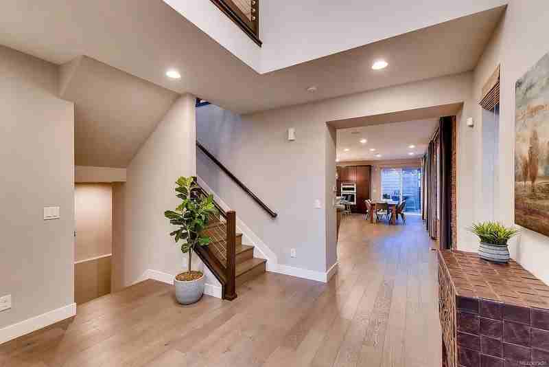 1112 S Grant St - Photo 6 of 26