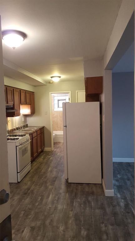 10210 Ridgeland Ave - Photo 7 of 24