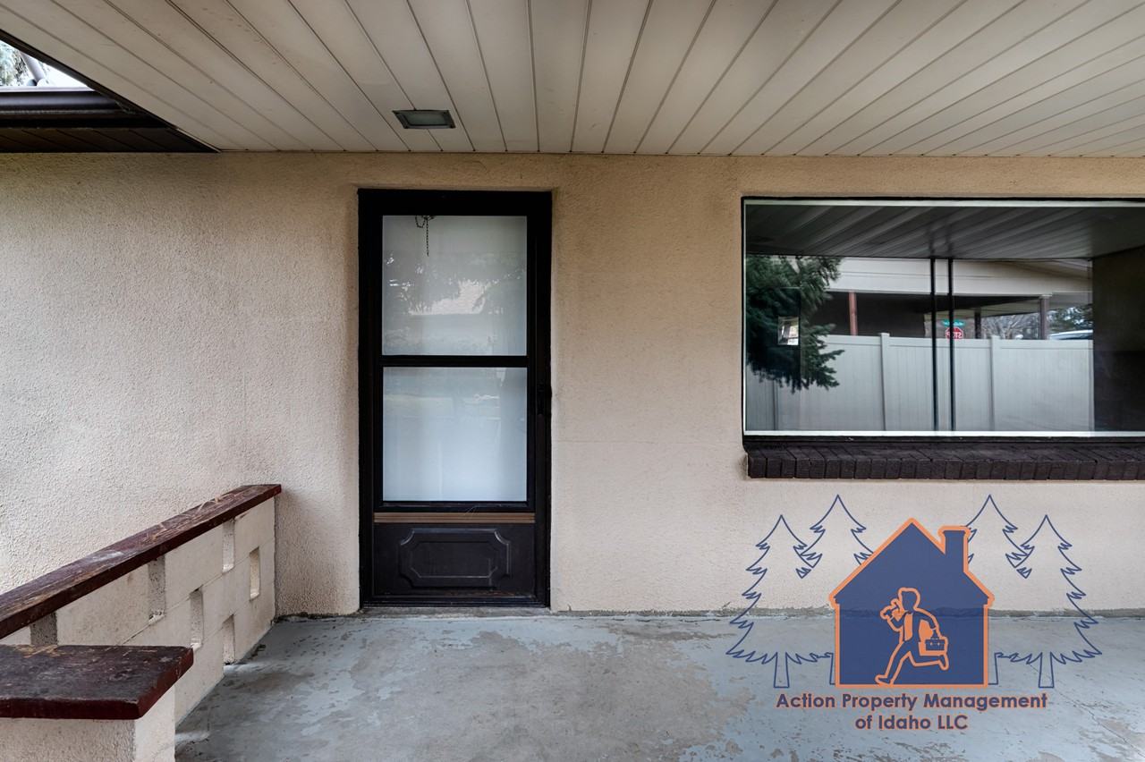 Willow, 1013 W - Photo 3 of 27