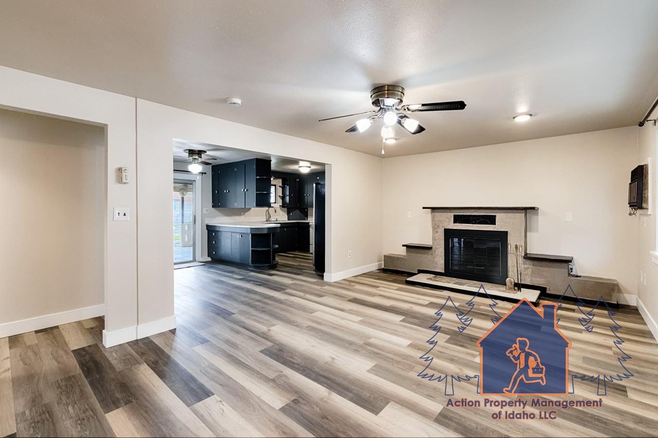 Willow, 1013 W - Photo 5 of 27