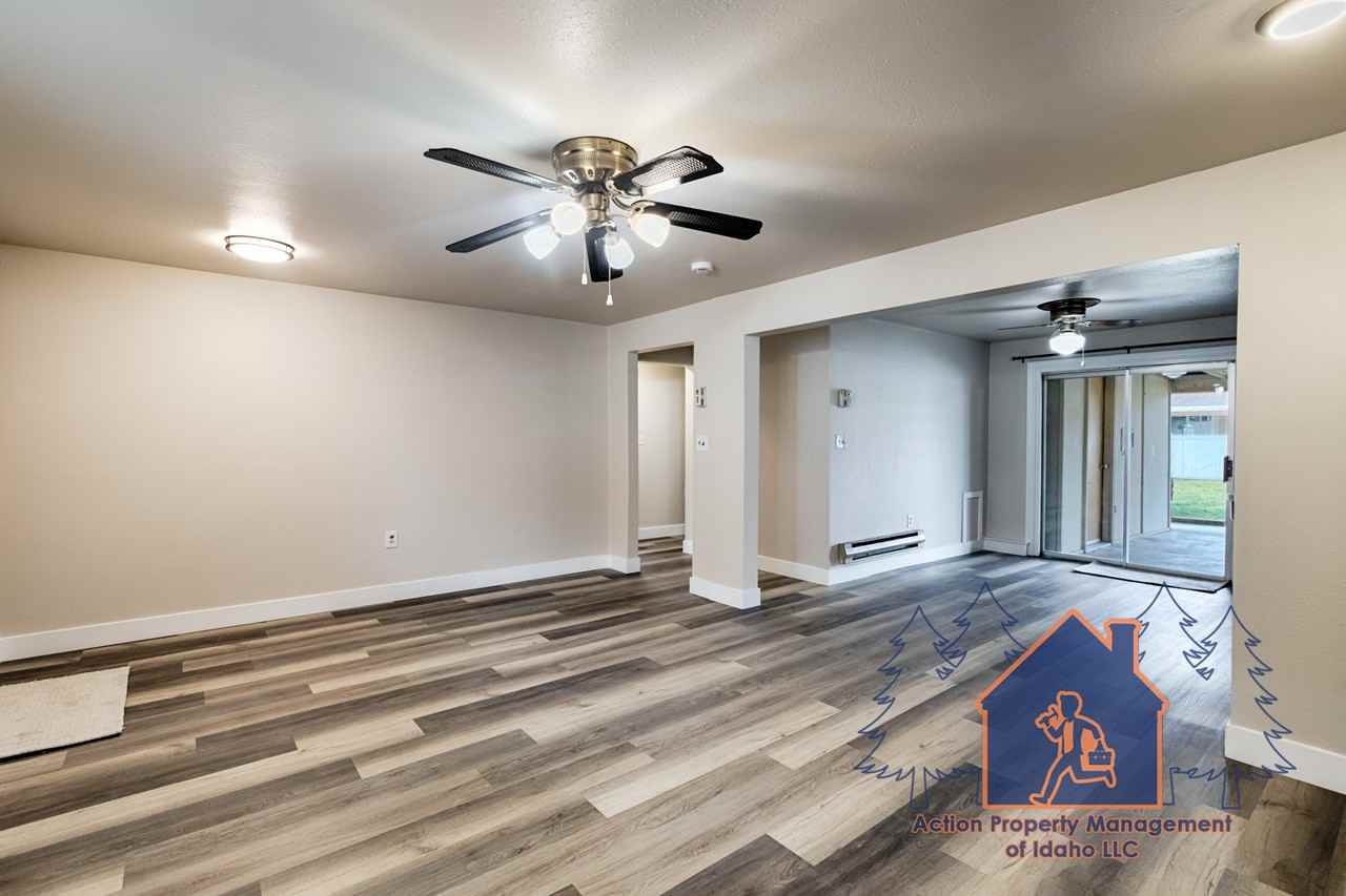 Willow, 1013 W - Photo 7 of 27