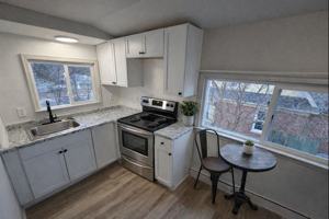 featured image of 834 N Leroy St