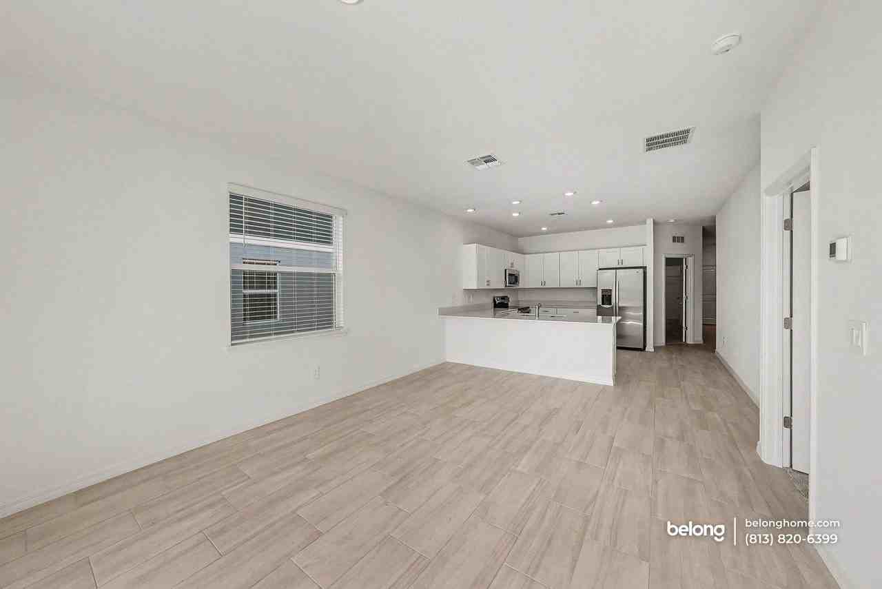 18228 Pleasantview Blvd - Photo 6 of 26