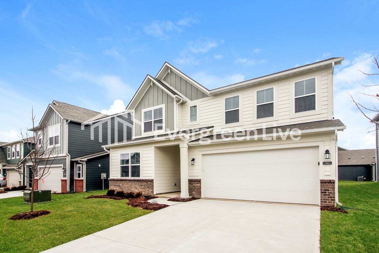 941 Penrose Pl - Photo 2 of 15