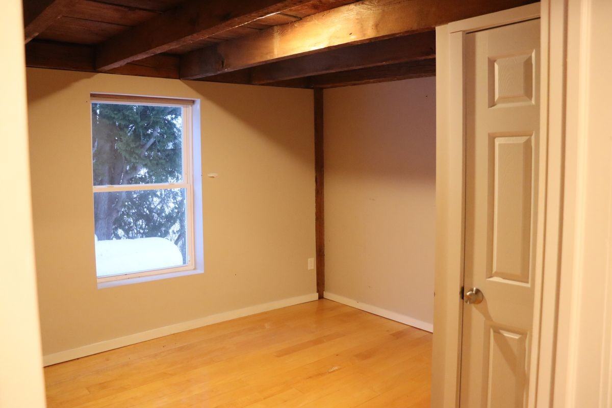 311 Main St - Photo 4 of 9