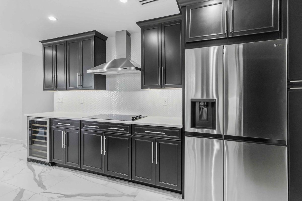 107 Oak Crst - Photo 4 of 25