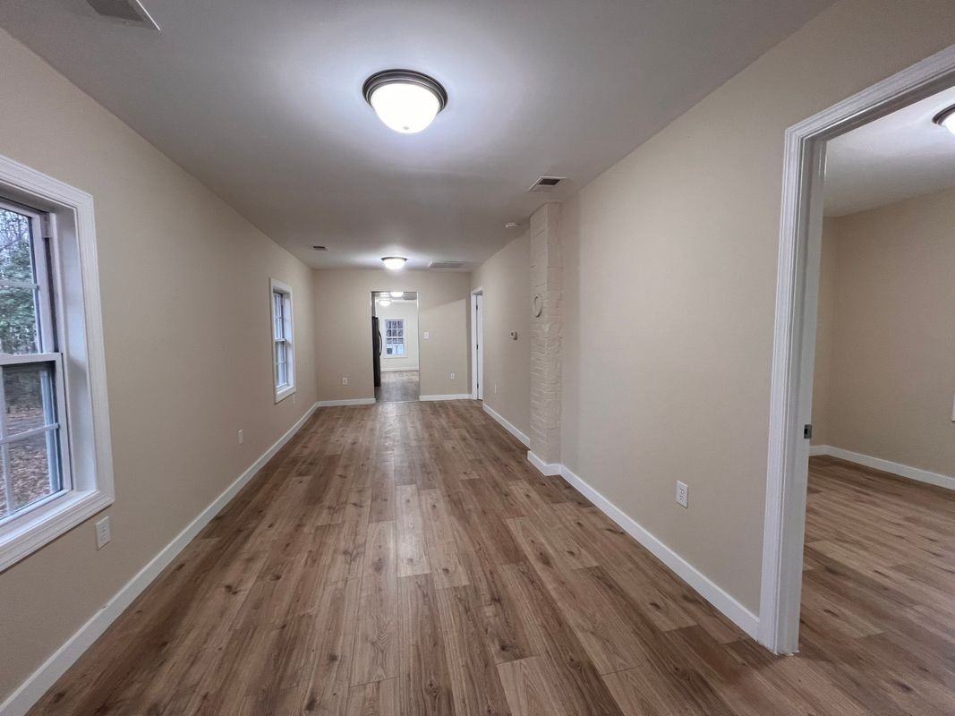 2073 Warrenton Rd - Photo 5 of 15