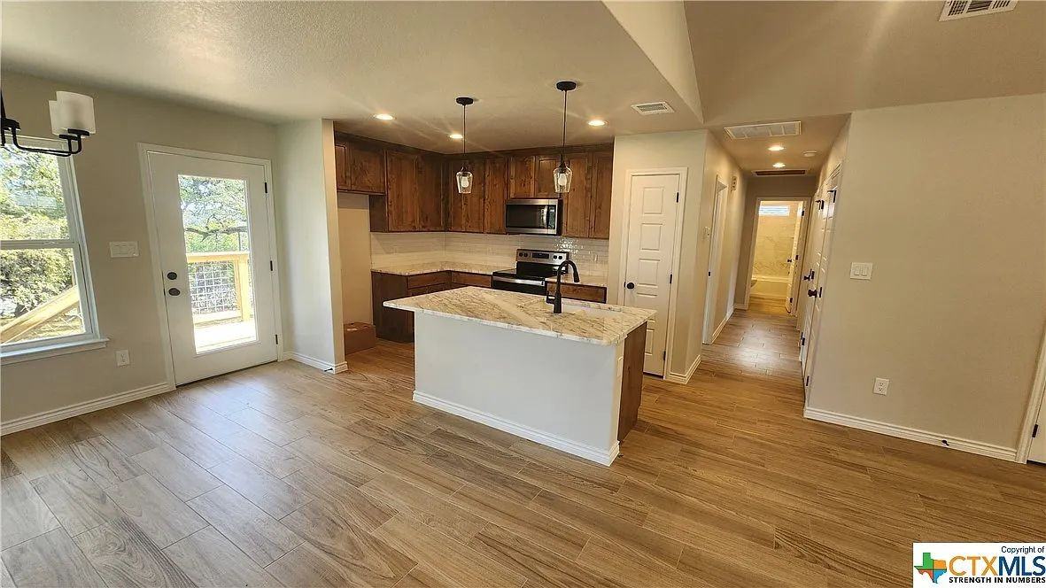 151 Twin Elm Dr - Photo 3 of 11