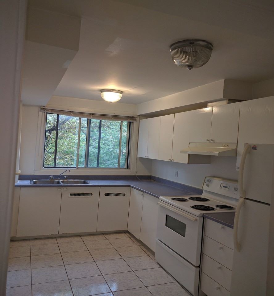 2675 Chemin Bedford - Photo 3 of 10