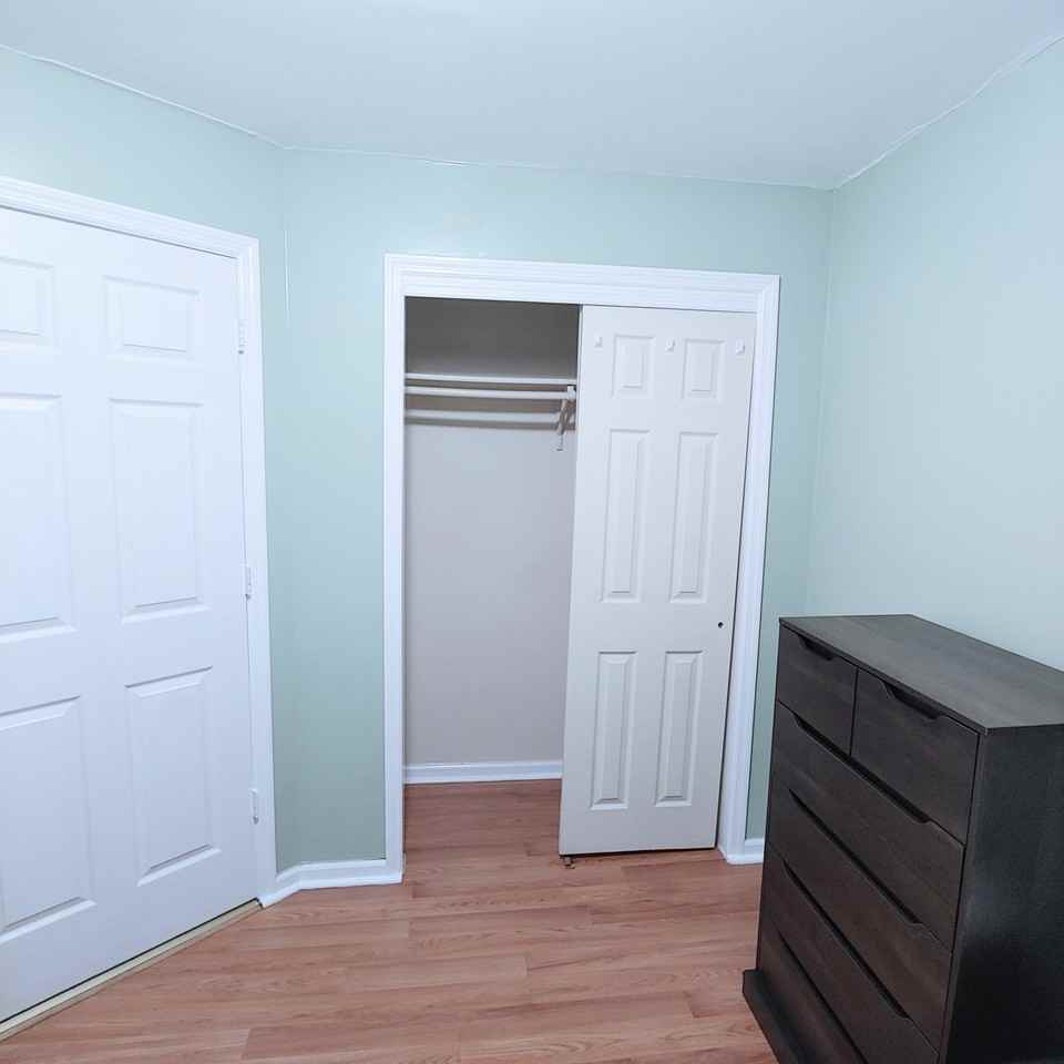 Intervale Ave & E 165th St - Photo 3 of 7