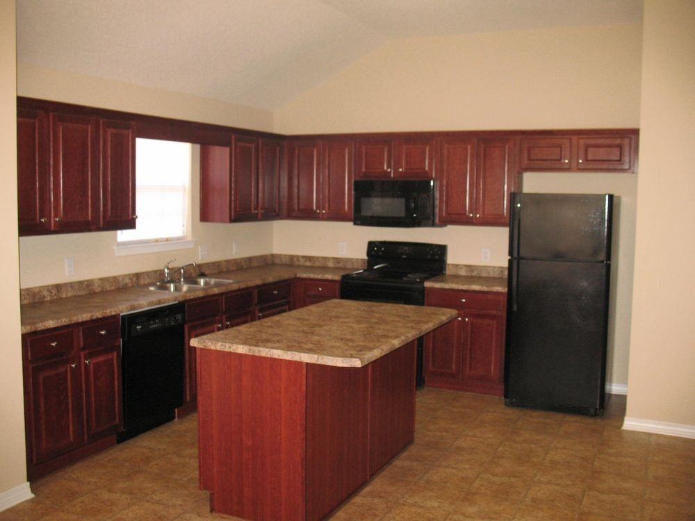 1822 Kendall Ct E - Photo 3 of 5