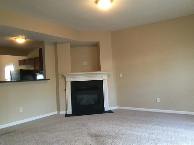 942 Legacy Park Rd - Photo 2 of 14