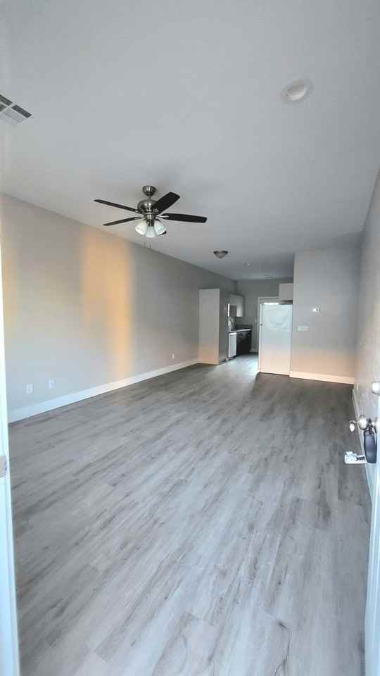 1400 Star Road #2 - Photo 4 of 12