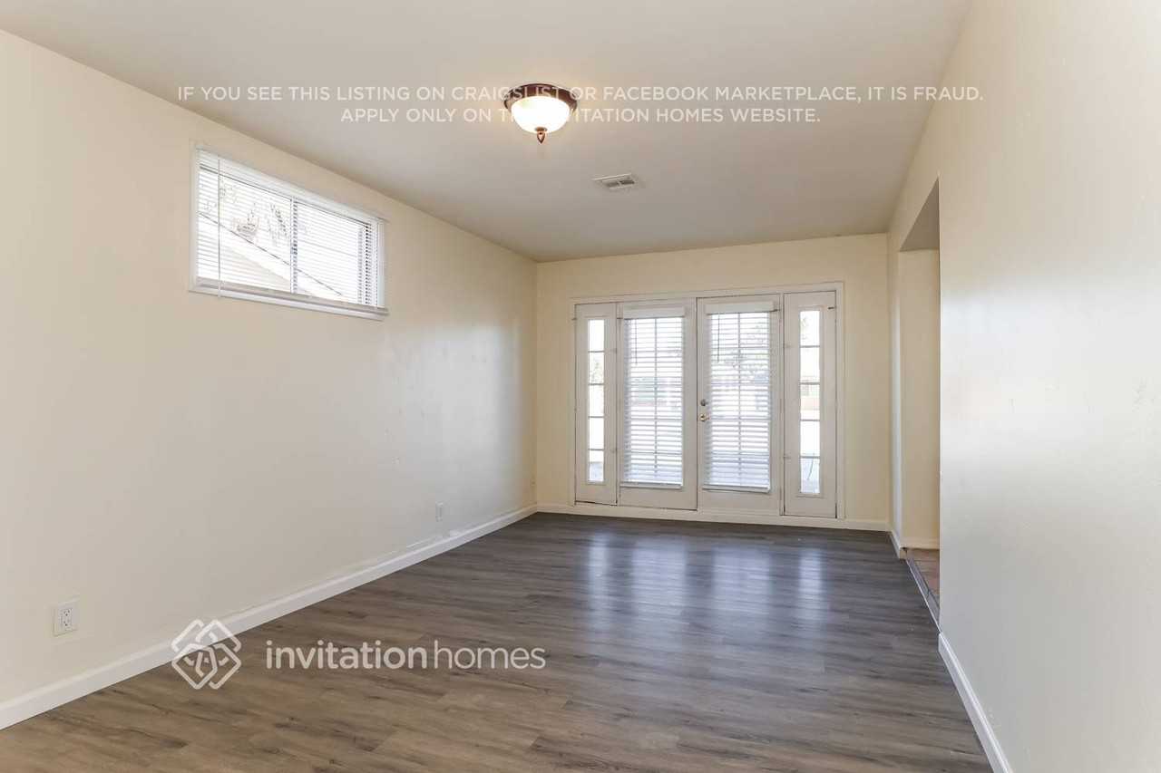 3725 E Sheridan St - Photo 4 of 17