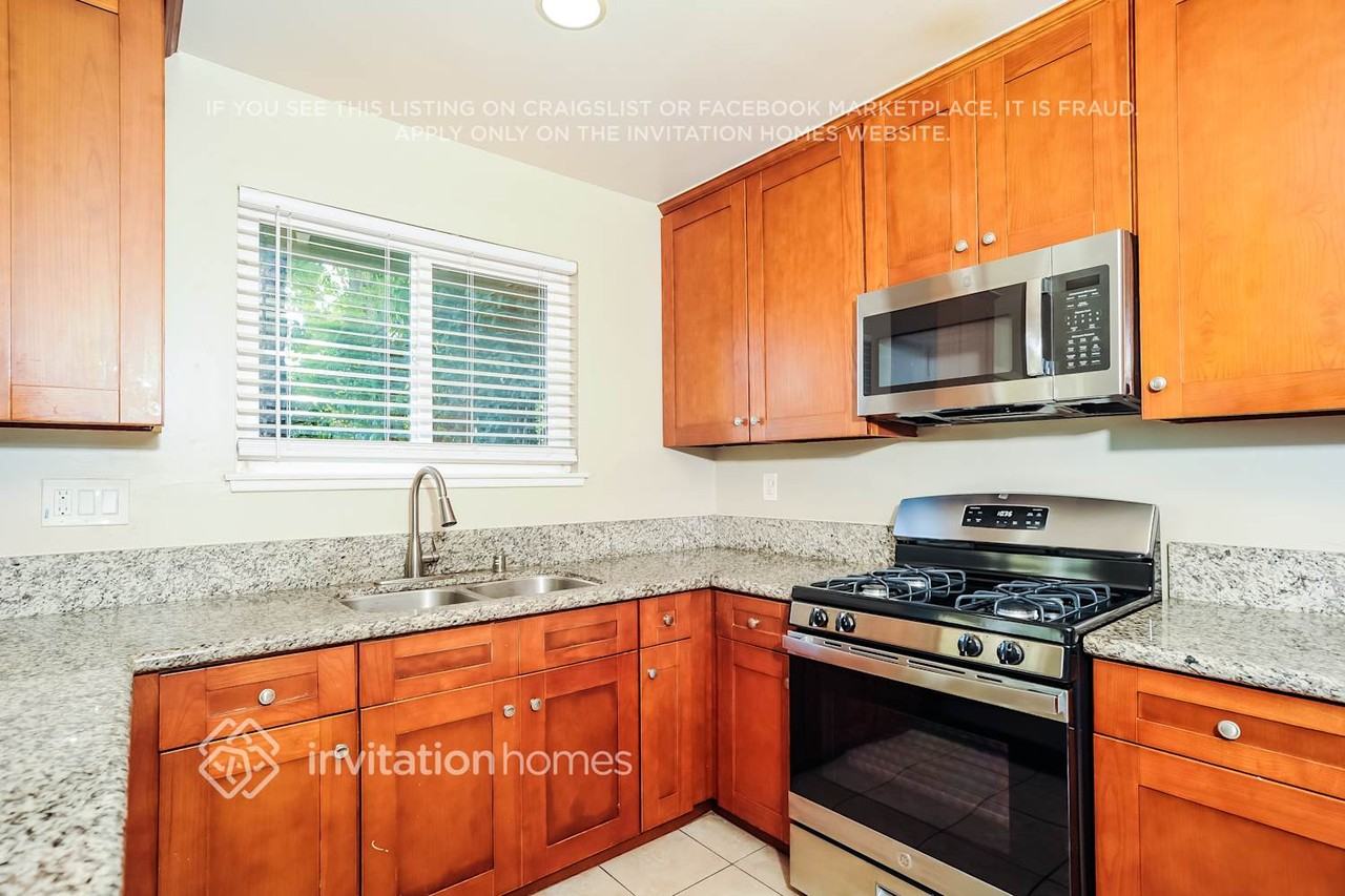 16455 Ludlow St - Photo 7 of 18