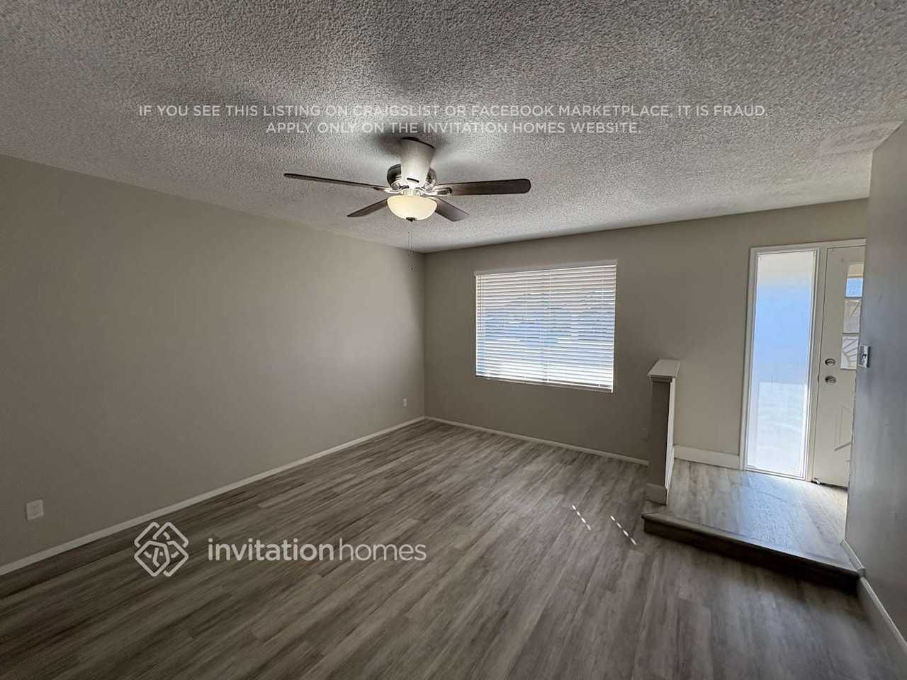 4228 W Mission Ln - Photo 2 of 19