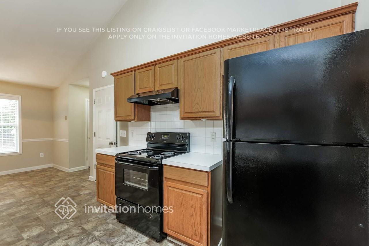 2315 Shady Oaks Dr - Photo 7 of 17