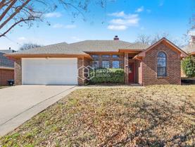 921 Brittany Dr - Photo 1 of 1