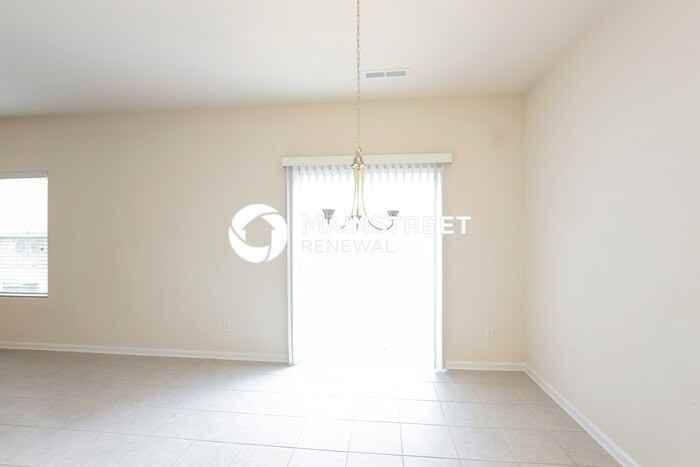 7604 Malden Park Dr - Photo 5 of 15