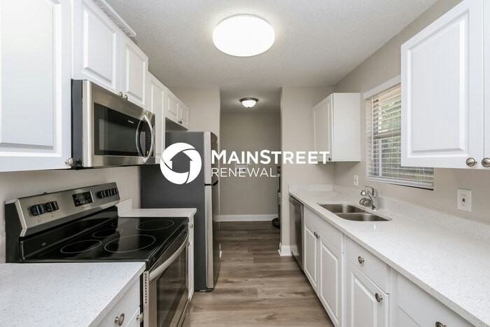 425 S Disston Ave - Photo 5 of 16