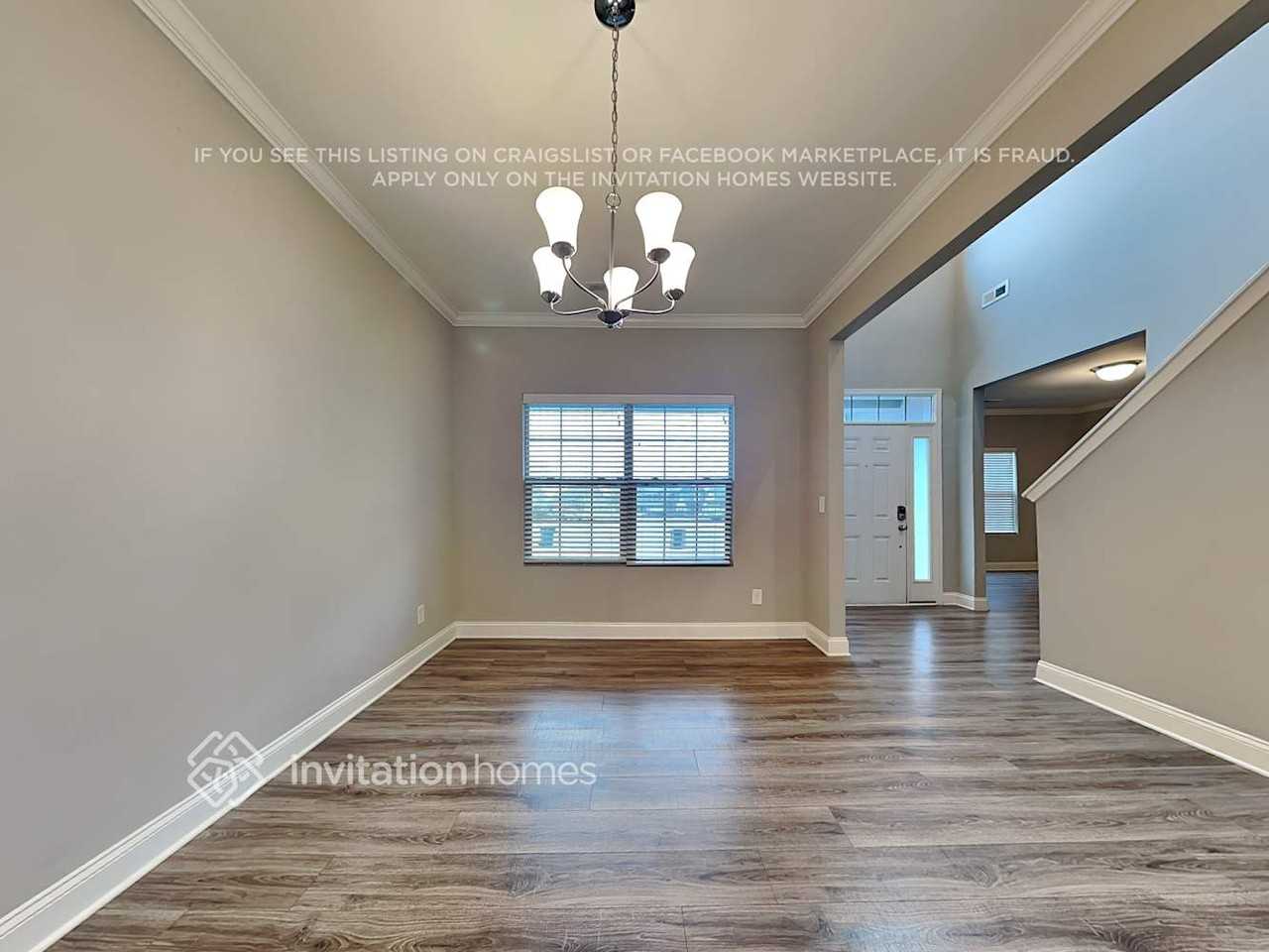 5419 Roberta Crossing Dr - Photo 4 of 19