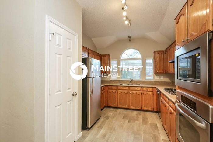 6813 Battle Creek Dr - Photo 7 of 15