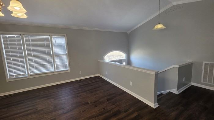 144 Whitson Rd - Photo 3 of 16