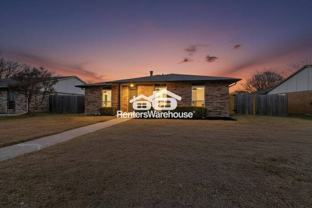 933 Longhorn Dr - Photo 1 of 1