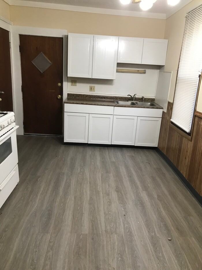 3608 Newark Ave #DOWN - Photo 2 of 7