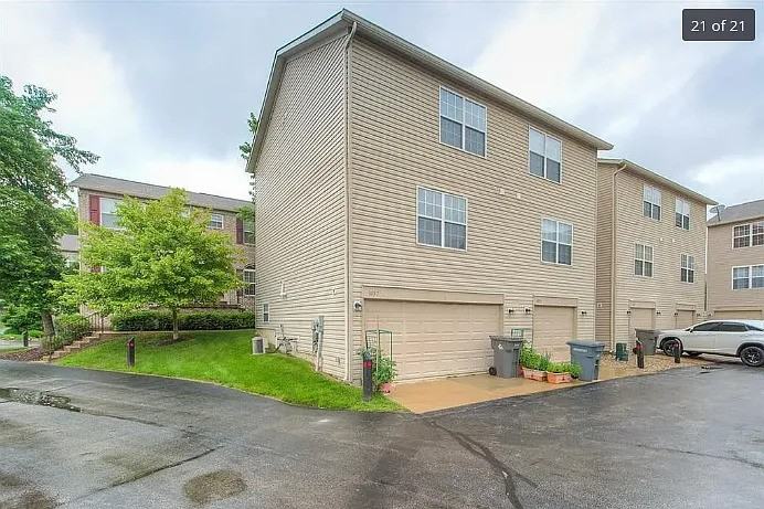 3057 Armory Dr - Photo 2 of 2